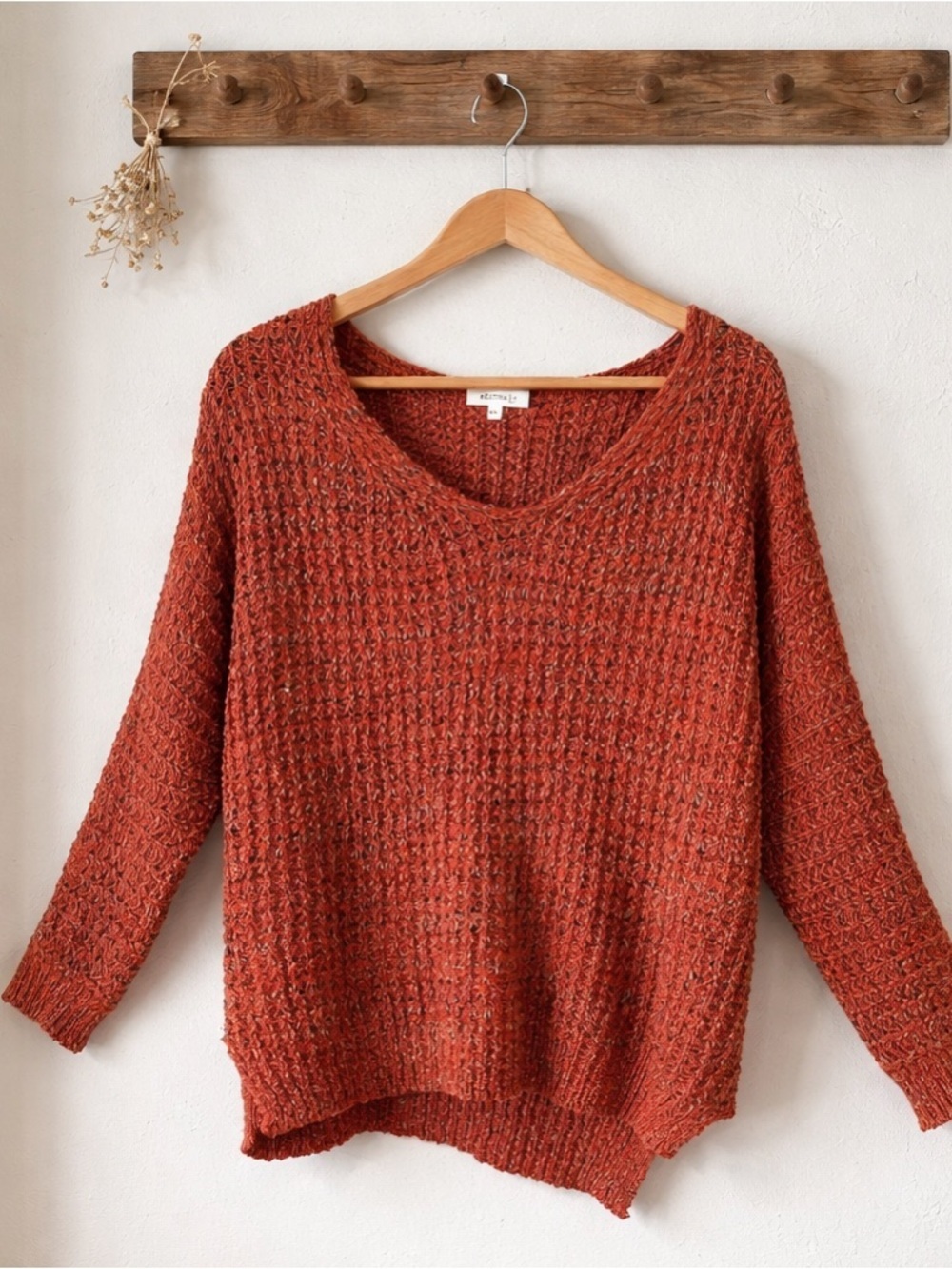 Cozy V-Neck Knit Sweater in Burnt Orange size Medium/ Large